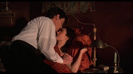 Jennifer Connelly nuda - Waking the Dead (2000) HD 1080p Guarda online
