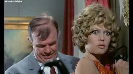 Brigitte Bardot, Annie Girardot - Le novizie (1970) Nuda? Sexy! Guarda online
