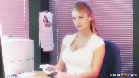 Katerina Hartlova — Le tette più belle dell'ufficio