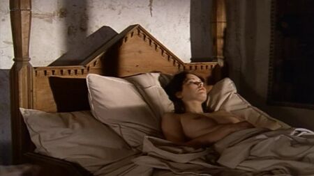Sylvia Kristel, Ursula Andress nude - Il quinto moschettiere (1979) HD 720p Guarda online