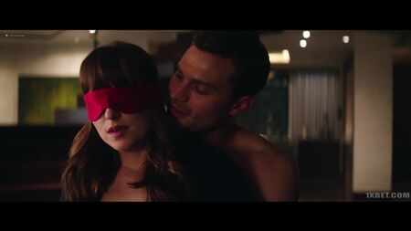 Dakota Johnson (le scene di sesso di Dakota Johnson in "Cinquanta sfumature di rosso" del 2018)