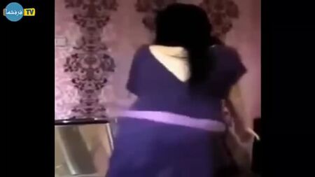 Danza delle ragazze del Golfo, danza sensuale delle ragazze con il "ma'aliya" e il "daqni", nel mio salotto