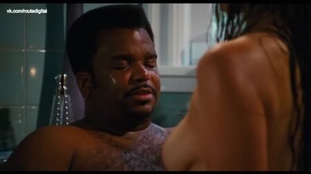 Crystal Lowe, Lyndsy Fonseca, Jessica Paré (Pare) nude - Hot Tub Time Machine (2010) Jessica Paré - La macchina del tempo nella vasca idromassaggio