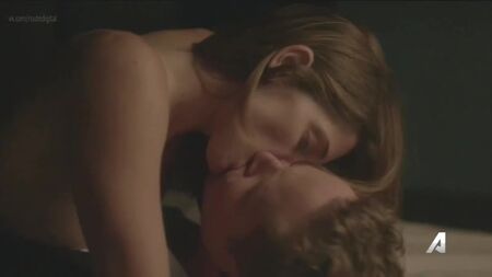 Ashley Greene, Kaitlyn Leeb nude – Rogue S03E15 (2016) HD 720 Guarda online / Ashley Greene, Kaitlyn Leeb – Beast