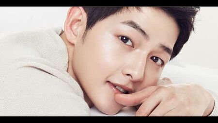 Come vive Song Joong-ki e quanto guadagna