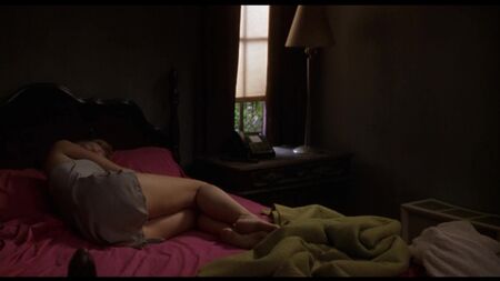 Scene di sesso lesbico con Naomi Watts e Laura Harring nude tratte da *Mulholland Drive* in HD 720p