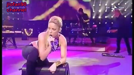 Shakira - Raccolta di passi sensuali e sinuosi