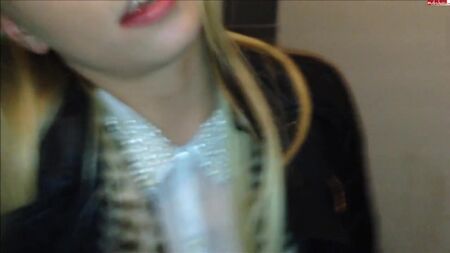 Si scopa una bionda sexy in bagno [Sesso anale, studentesse, minorenni, porno, troia, pompini]