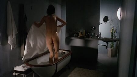 Charlotte Gainsbourg nuda - L'intruso (1999) HD 1080p Guarda online