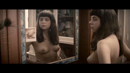 Bel Powley (scene di nudo di Bel Powley in "The Diary of a Teenage Girl" del 2015)