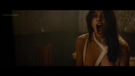 Michelle Rodriguez, Caitlin Gerard nude - The Assignment (2016) HD 1080p Guarda online