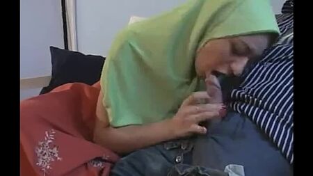 Porno turco amatoriale (turkish porn, türk porno, turk girl, ragazza turca, porno turco, anale, moglie, ragazza, scopata, sborrata, sborrata in bocca)