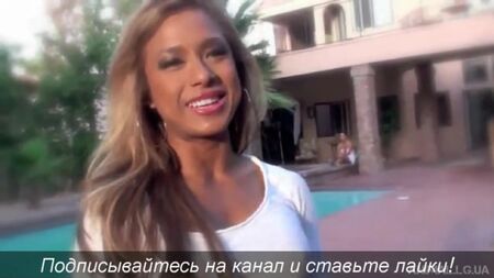Breve video porno di sesso di gruppo