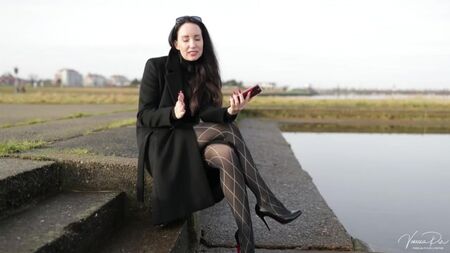 Wolford Tights Long Coat - FAQ - Domande e risposte - Domande frequenti a Vanessa Pur di pureGLAMtv