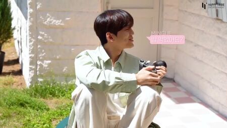 Kim Min-kyu per la rivista Age20's