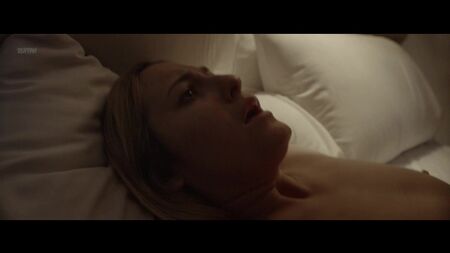 Scout Taylor-Compton nuda - Ghost House (USA 2017) 1080p WEB Guarda online / Scout Taylor-Compton - La casa dei fantasmi