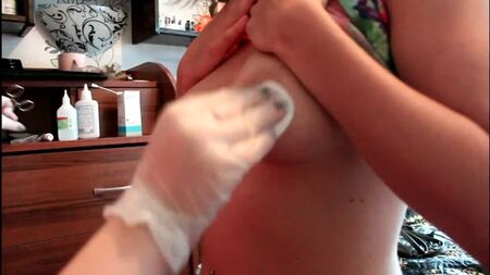 Piercing ai capezzoli