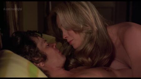 Cornelia Sharpe, Margot Kidder, Jennifer O'Neill nude - La reincarnazione di Peter Proud (1975) HD 1080p Guarda online