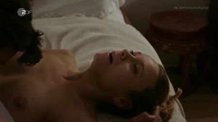 Anna Unterberger nuda - La valle degli assassini (2019) HD 720p Guarda online