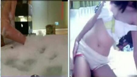 La fata di Camfrog, Nong Ammiya, è davvero sexy