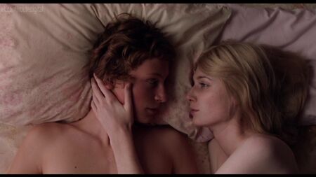 Elizabeth Debicki nuda – Breath (2017) HD 1080p Guarda online / Elizabeth Debicki – Breath