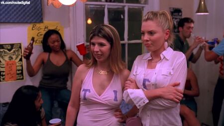 Kaitlin Doubleday, Heather Matarazzo e altre - Nude - Freshman Orientation (2004) HD 1080p - Guarda online