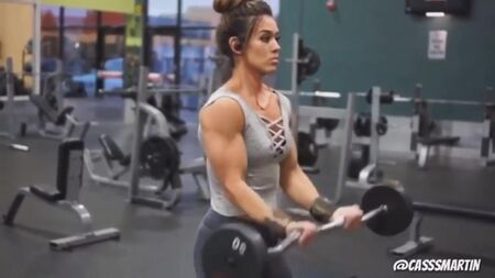 FemaleFitnessReset - L'allenamento di Cassandra Martin, la ragazza muscolosa