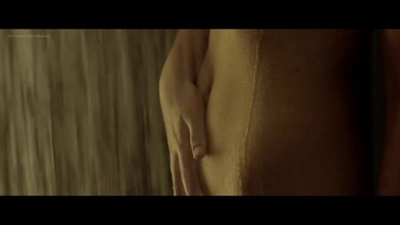 Stefanie Scott, Anna Friel Nude - I.T. (2016) 1080p / Stefanie Scott, Anna Friel - Intelligenza artificiale. Accesso illimitato