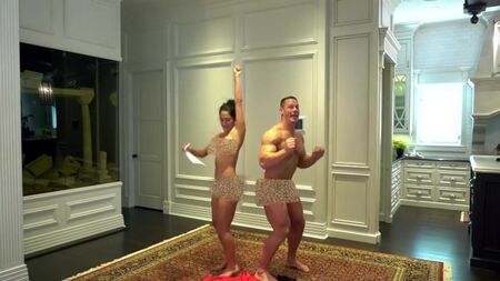 Festeggiamenti per la Nude 500K! John Cena e Nikki Bella mantengono la promessa!