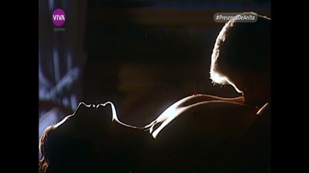 Helena Ranaldi nuda - Presenza di Anita s01e06 (BR 2001) 720p HDTV