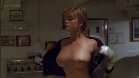 Erika Eleniak nuda – Under Siege (1992) HD 1080p Guarda online / Erika Eleniak – Siege