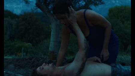 Adele (Adèle) Exarchopoulos - Revenir (2019) HD 1080p Nuda? Sexy! Guarda online / Adele Exarchopoulos - Revenir