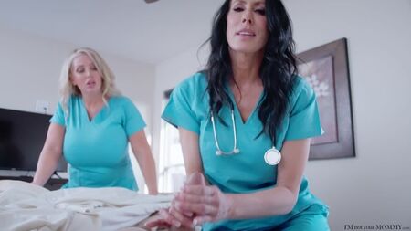 Alura Jenson e Reagan Foxx - Ci prendiamo cura di te [Sesso puro, Hardcore, Pompini, Gonzo]