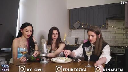 [Buster Rofls] BUSTER FA DOMANDE SPICCIOLE ALLE STREAMER / LE DOMANDE PIÙ SCHIETTE DI BUSTER / BUSTER ROFLS