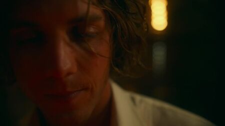 La scena del rimjob gay in *The White Lotus*: MOMENTO CLOU