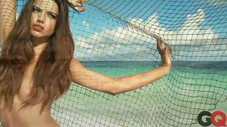 Adriana Lima: sedere sexy, seno, figa, nuda, cameltoe