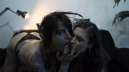 JOI con due pornostar sexy: Dread Hot
