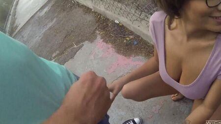 I ragazzi hanno scopato per strada sulla telecamera