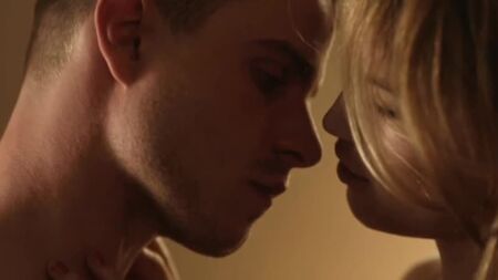 Cody Horn - Dead Hands (2010) HD 720p Nudo? Sexy! Guarda online / Cody Horn - Dead Hands