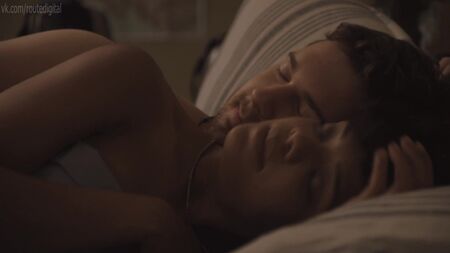 Tessa Thompson nuda - Dear White People (2014) HD 1080p Guarda online / Tessa Thompson - Cari bianchi