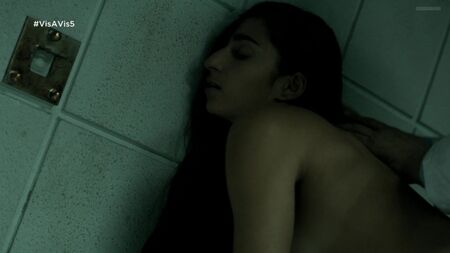 Alba Flores nuda - Vis A Vis s02e05 (2016)