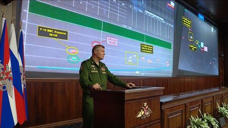 Conferenza stampa del Ministero della Difesa russo sui ulteriori dettagli relativi all'incidente dell'Il-20 russo in Siria