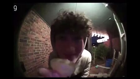 [Yosh 07] Raccolta di meme su Ring Doorbell