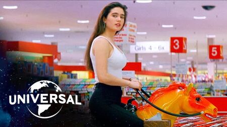 Opportunità di carriera: intrappolata in un negozio Target con Jennifer Connelly (e due rapinatori)