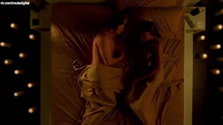 Jessalyn Gilsig, Joely Richardson, Aisha Tyler - Nip/Tuck (2004) Stagione 2, Episodio 2 in HD 1080p. Nuda sul web? Che sexy! Guarda online
