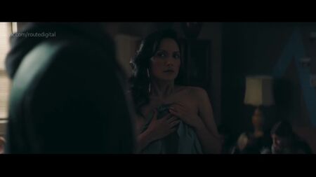 Isabel May, Cindy Vela - Run Hide Fight (2020) HD 1080p Guarda online / Isabel May, Cindy Vela - Corri, nasconditi, combatti