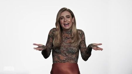 Melissa Roxburgh smonta le folli teorie dei fan su *Manifest*