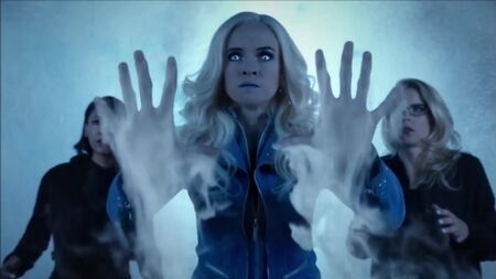 Tutte le scene di Killer Frost (Terra-1) n. 3