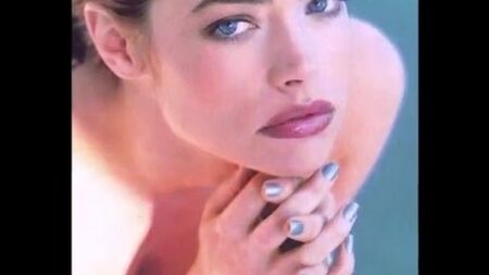 Denise Richards da giovane