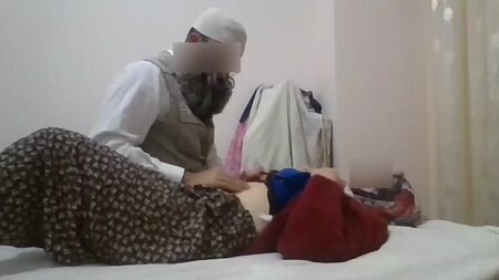 Il maestro Cinci si scopa questa donna - Guarda video porno turchi con scene di sesso - Guarda video di sesso in lingua turca - Guarda porno turchi amatoriali